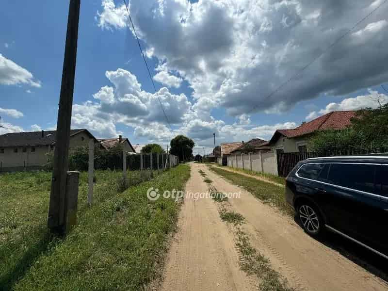 Telek Kiadó , Debreceni járás, Alföld és Észak