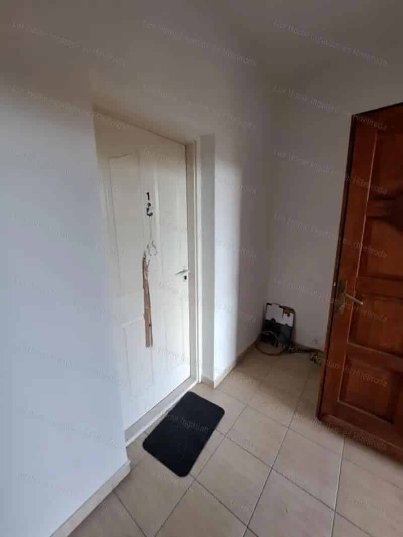 Ház Kiadó , Komáromi járás, Dunántúl