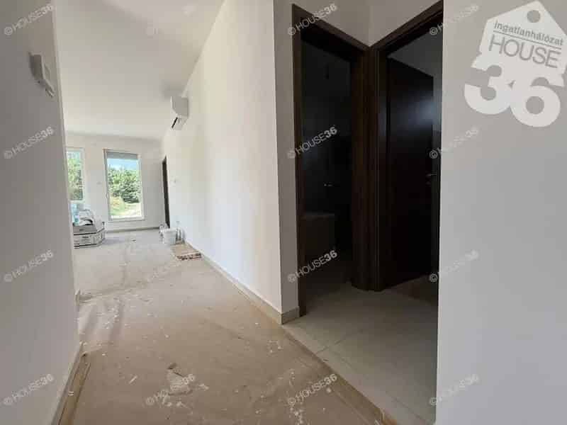 Ház Kiadó , Kecskeméti járás, Alföld és Észak