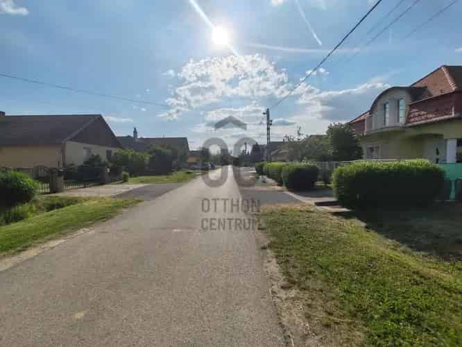 Balatonberényi eladó telek, T038061