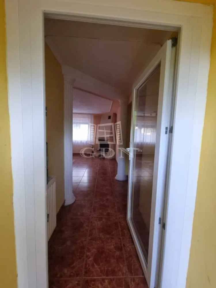 Ház Kiadó , Székesfehérvári járás, Dunántúl