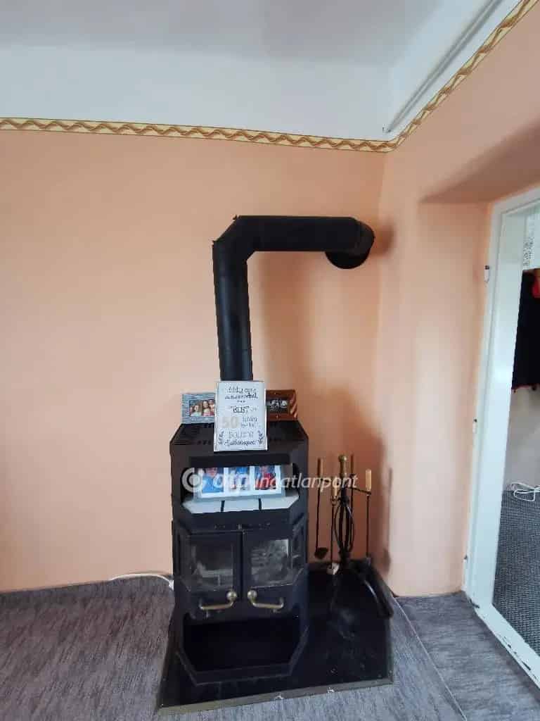 Ház Kiadó , Ceglédi járás, Közép-Magyarország