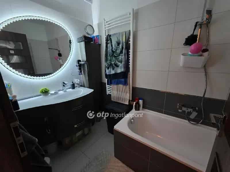 Ház Kiadó , Pilisvörösvári járás, Közép-Magyarország