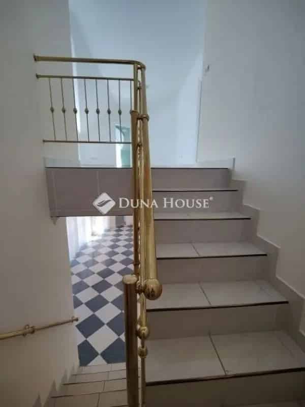 Ház Kiadó , Budapest, Közép-Magyarország