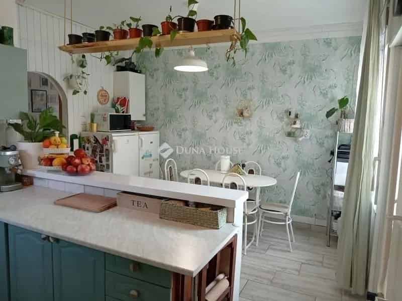 Ház Kiadó , Monori járás, Közép-Magyarország