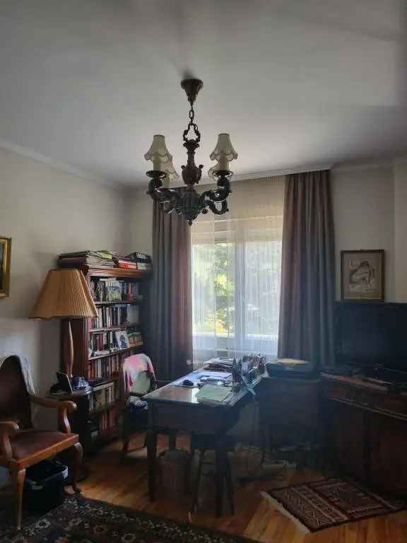 Ház Kiadó , Budapest, Közép-Magyarország