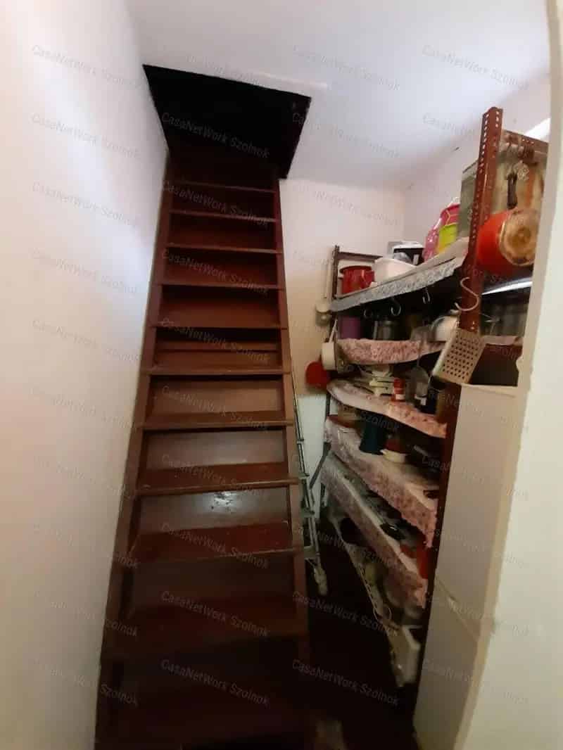 Ház Kiadó , Szolnoki járás, Alföld és Észak