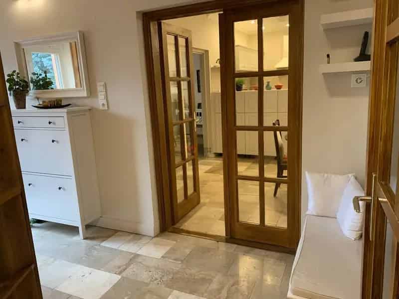 Ház Kiadó , Székesfehérvári járás, Dunántúl