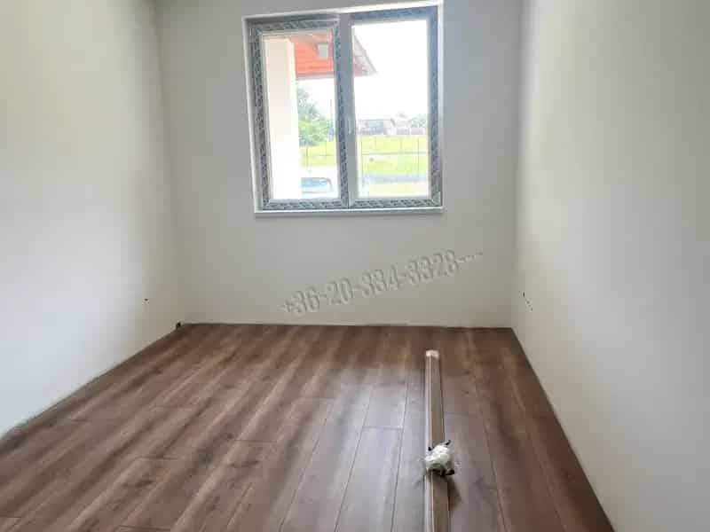 Ház Kiadó , Gödöllői járás, Közép-Magyarország