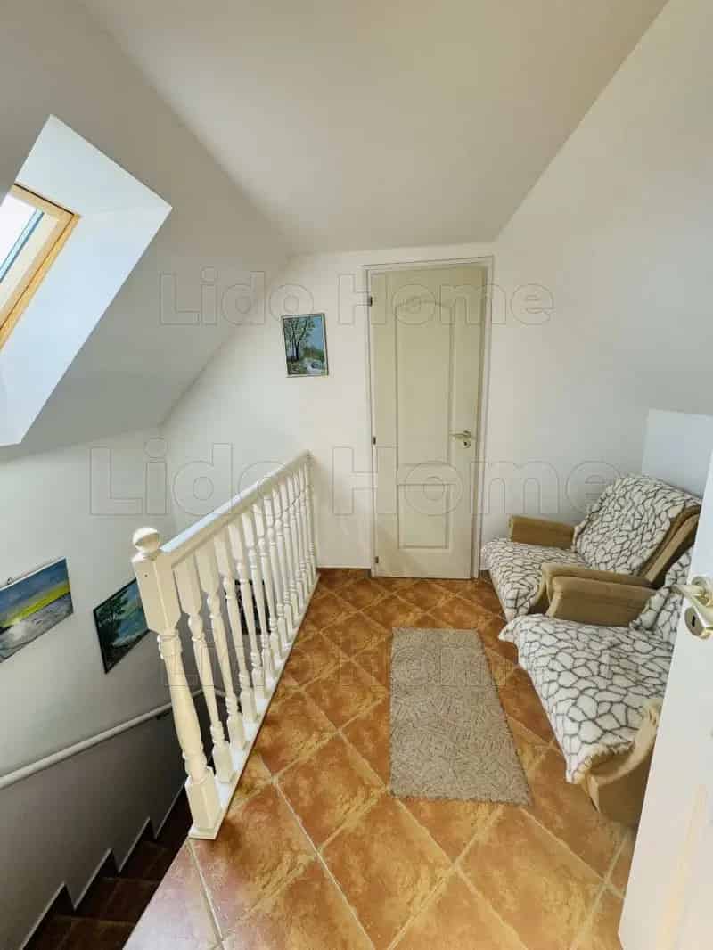 Ház Kiadó , Győri járás, Dunántúl