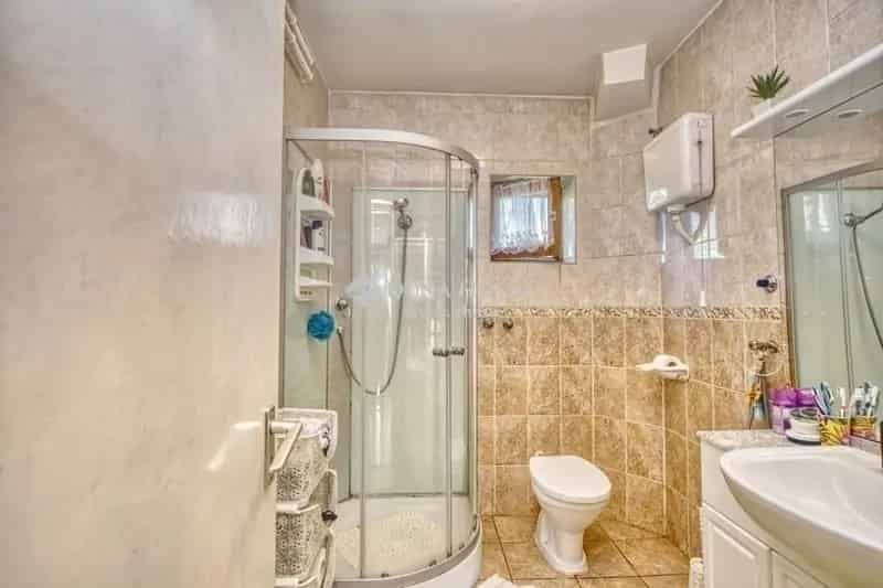 Ház Kiadó , Budapest, Közép-Magyarország
