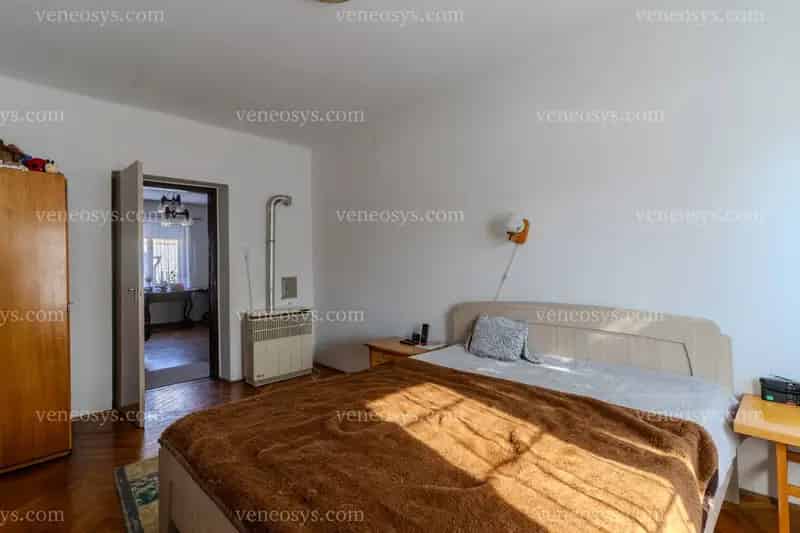🏡 Eladó földszinti lakás Baján, az Alvégi városrészben! 🏡