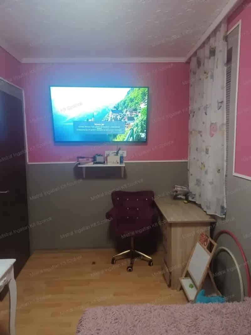 Ház Kiadó , Szolnoki járás, Alföld és Észak