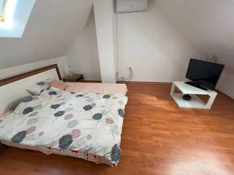 Ház Kiadó , Mohácsi járás, Dunántúl