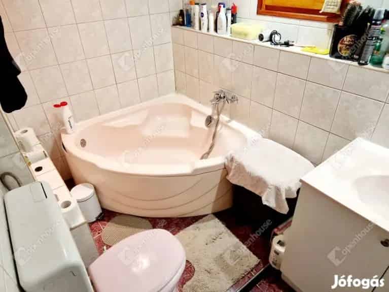 Eladó tégla építésű nyaraló Nyékládházán, a Gólem-tó mellett! - Nyékládháza, Nyaralók, üdülők - Jófogás Ingatlan