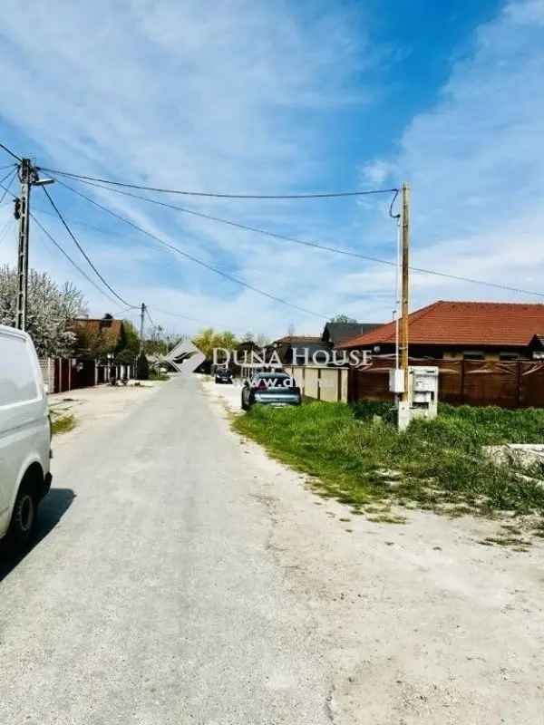 Ház Kiadó , Szigetszentmiklósi járás, Közép-Magyarország