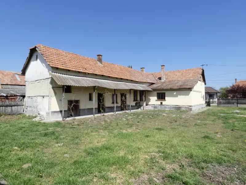 Ház Kiadó , Pusztaszer, Alföld és Észak