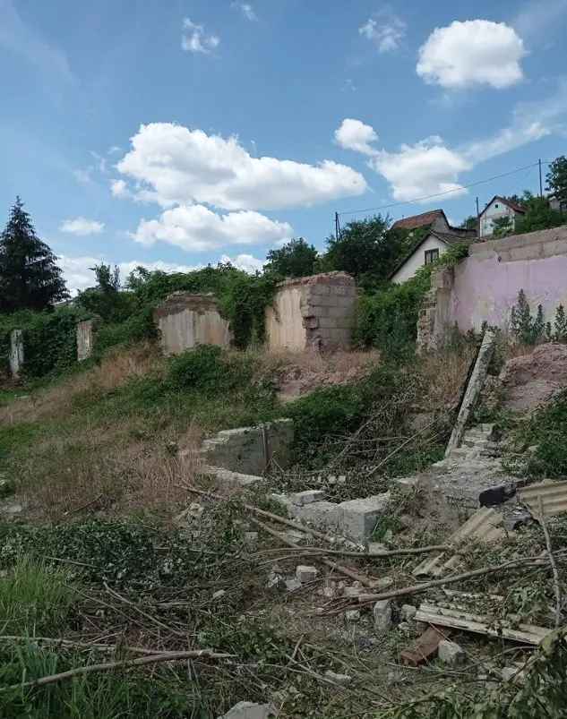 Bontandó családi ház Ózd Hunyadi János utcában