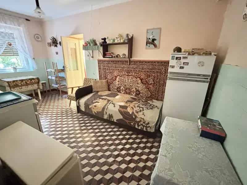 Ház Kiadó , Balatonfüredi járás, Dunántúl