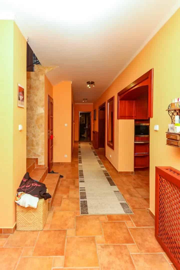 Ház Kiadó , Budapest, Közép-Magyarország