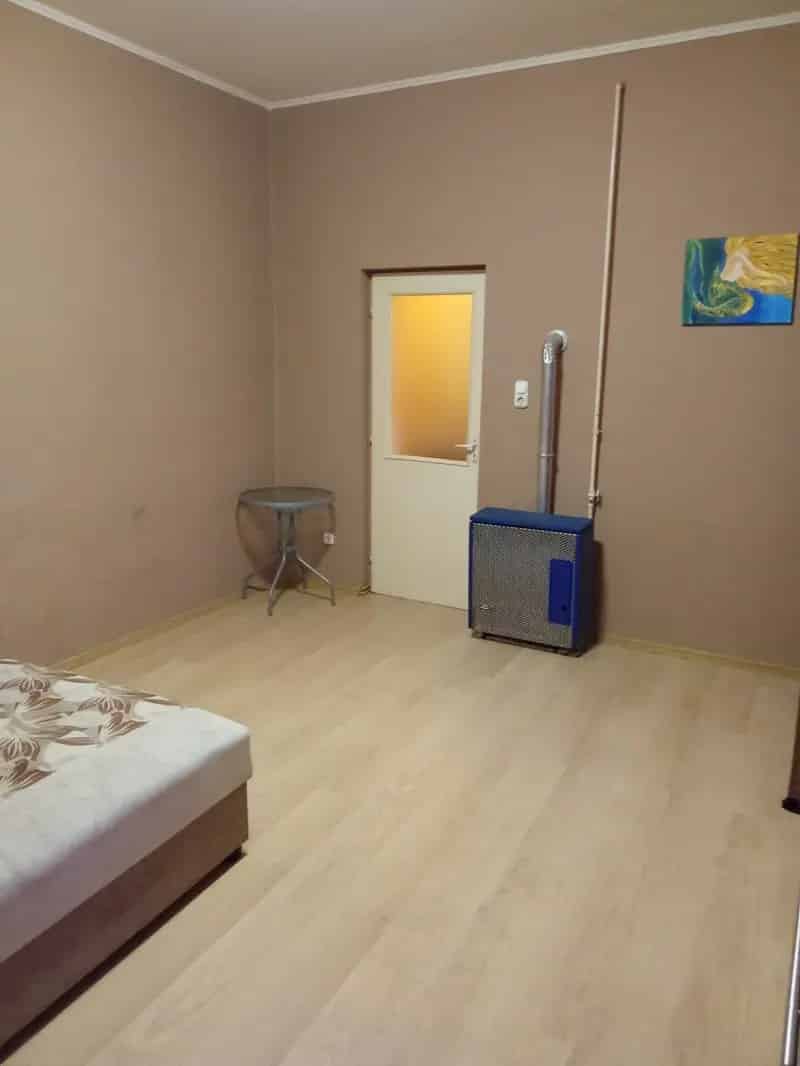 Ház Kiadó , Budapest, Közép-Magyarország