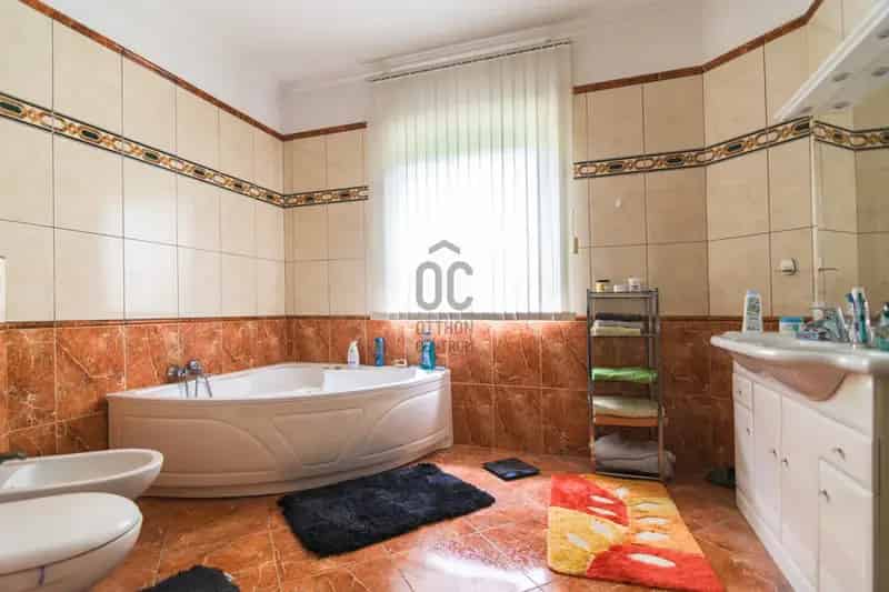 Ház Kiadó , Budakeszi járás, Közép-Magyarország