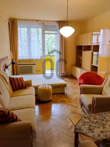 Szolnoki eladó lakás, H500038