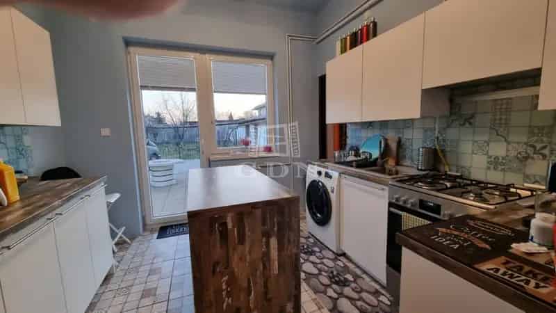 Ház Kiadó , Budapest, Közép-Magyarország