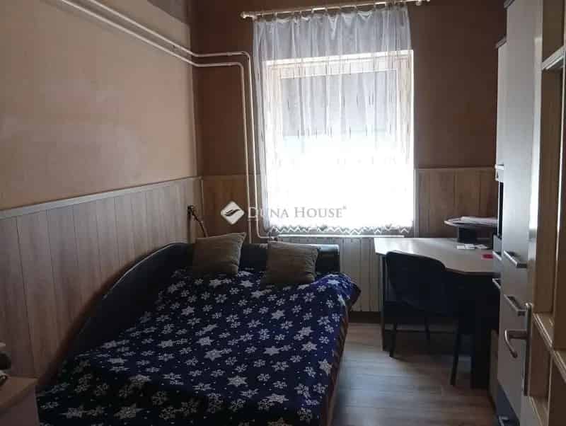 Ház Kiadó , Gödöllői járás, Közép-Magyarország