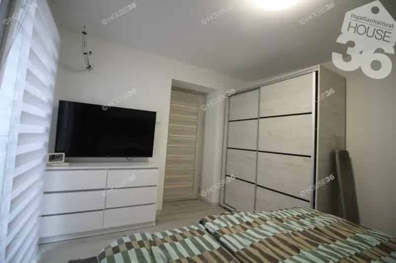 Ház Kiadó , Kiskőrösi járás, Alföld és Észak