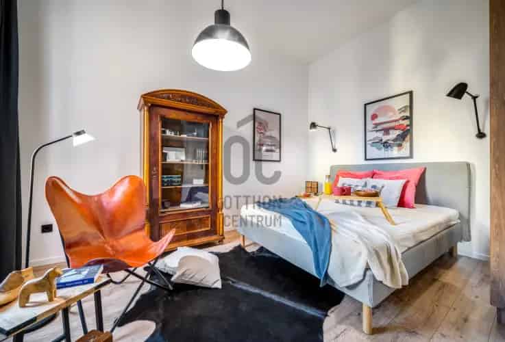 Budapest I kerulet nappali + 3 hálószobás lakás kiadó