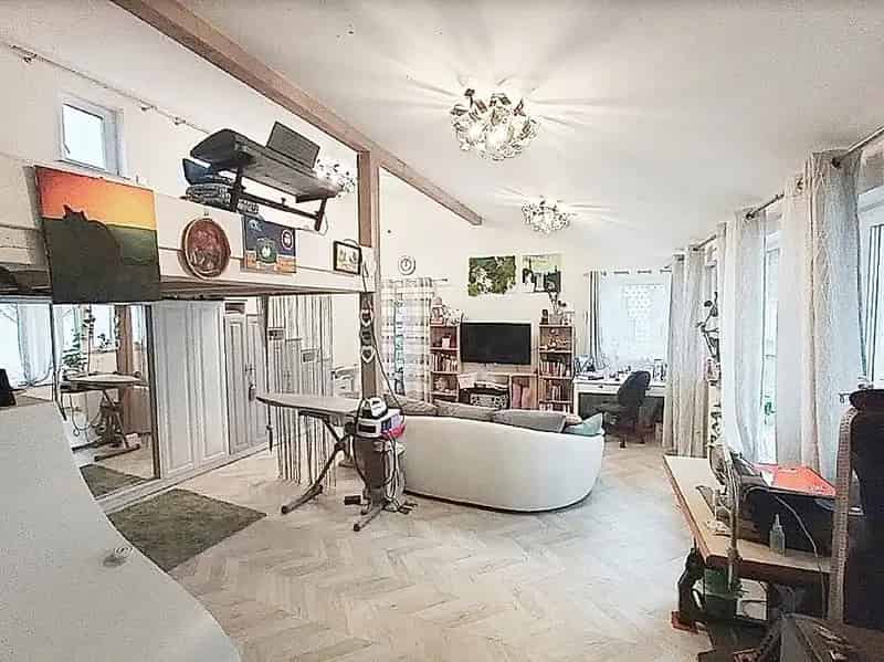 Üzleti célú Kiadó , Budapest, Közép-Magyarország