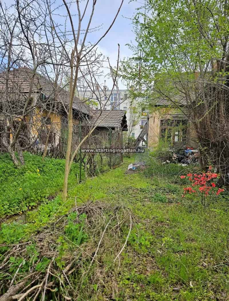 Telek Kiadó , Budapest, Közép-Magyarország