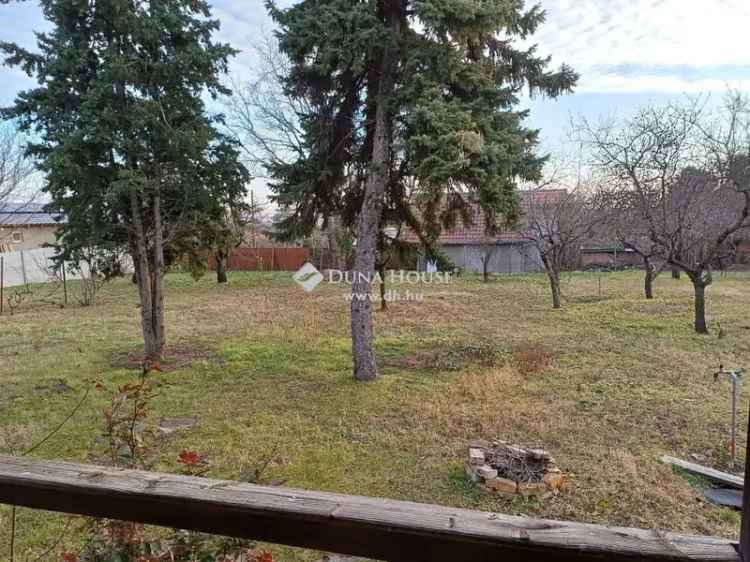Telek Kiadó , Budapest, Közép-Magyarország