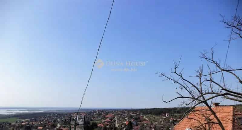 Telek Eladó , Velence, Dunántúl