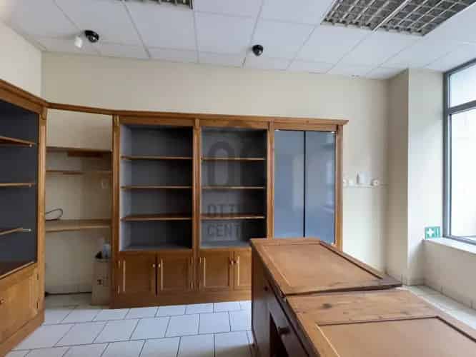 Debreceni eladó kereskedelmi ingatlan, UZ018290