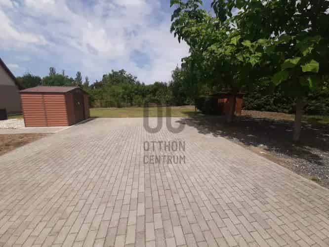 Balatonkenesei eladó ikerház, H503620