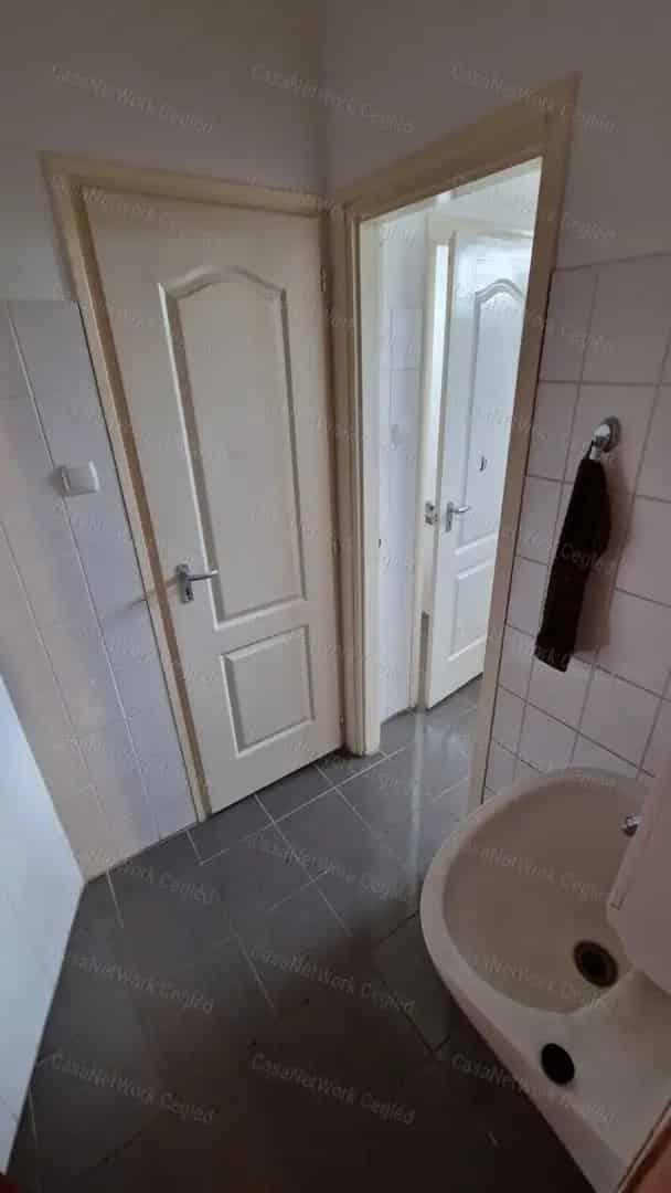 Üzleti célú Kiadó , Ceglédi járás, Közép-Magyarország