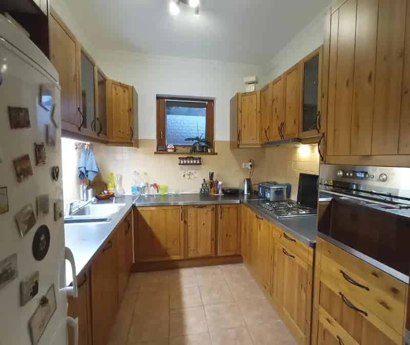 Ház Kiadó , Érdi járás, Közép-Magyarország