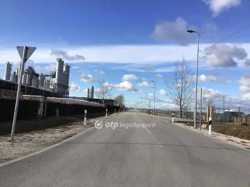 Telek Kiadó , Dabasi járás, Közép-Magyarország