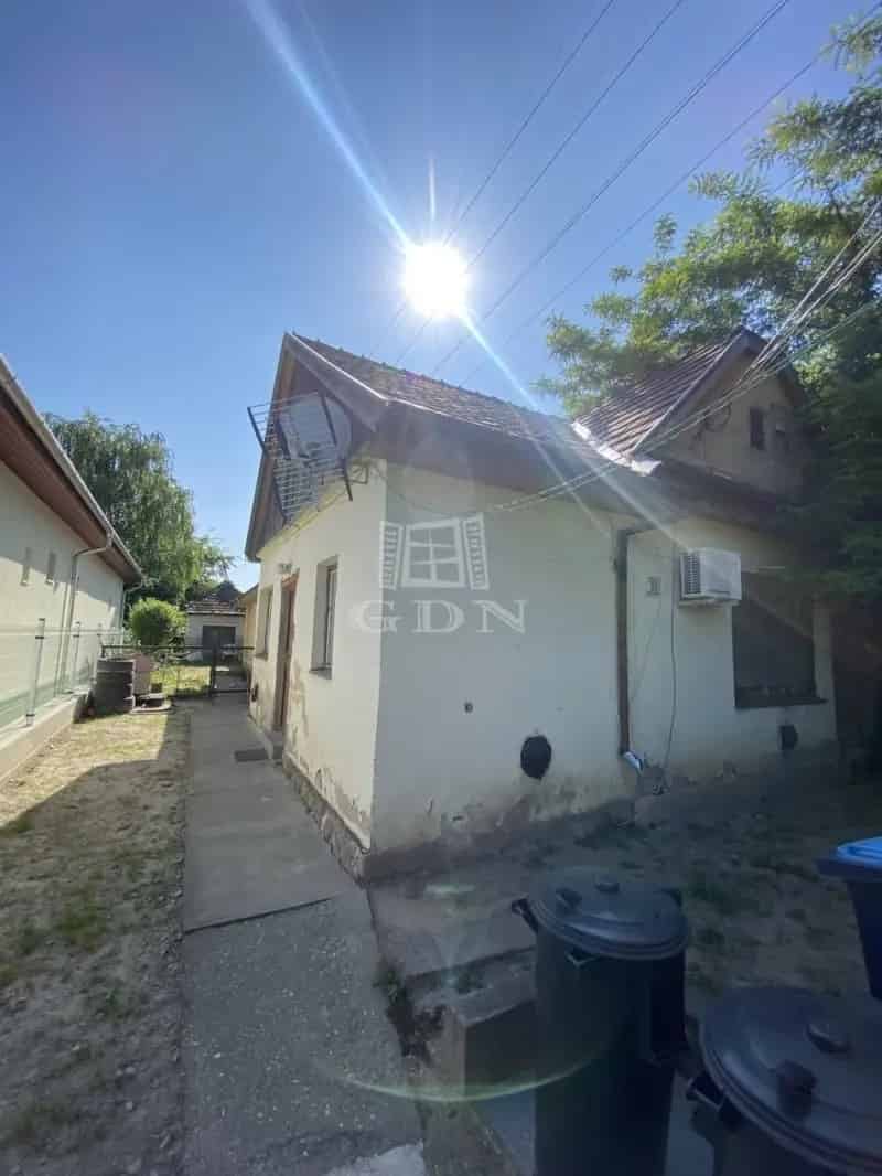 Ház Kiadó , Budapest, Közép-Magyarország