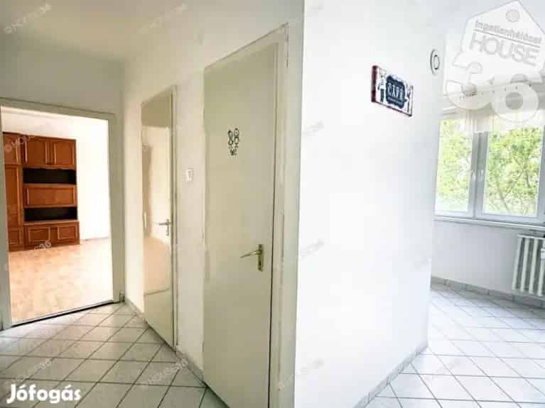 Kecskemét Széchenyiváros 2 szobás lakás eladó