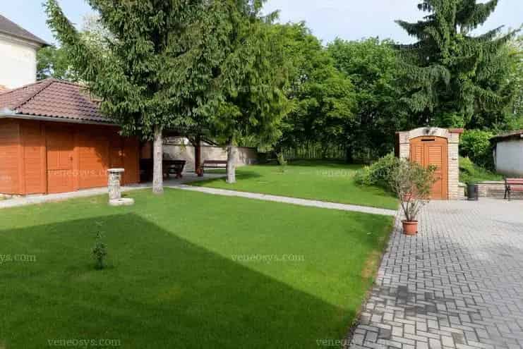 Luxus 5 apartmanos kúria eladó vagy kiadó