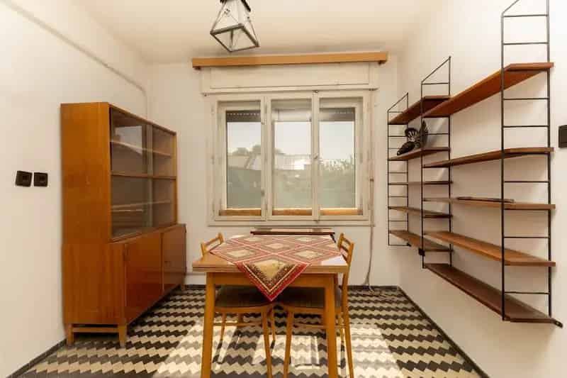 Ház Kiadó , Budapest, Közép-Magyarország