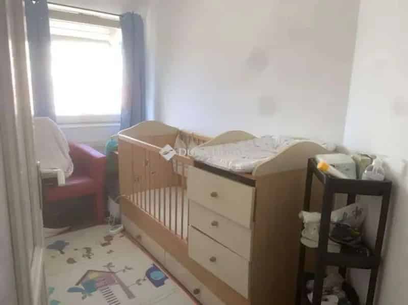 Lakás Kiadó , 9, Bajcsy-Zsilinszky utca, Pécs, Dunántúl