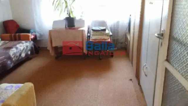 Tamási Családi Ház Eladó - 5 Szoba - 145 m² - Felújítandó