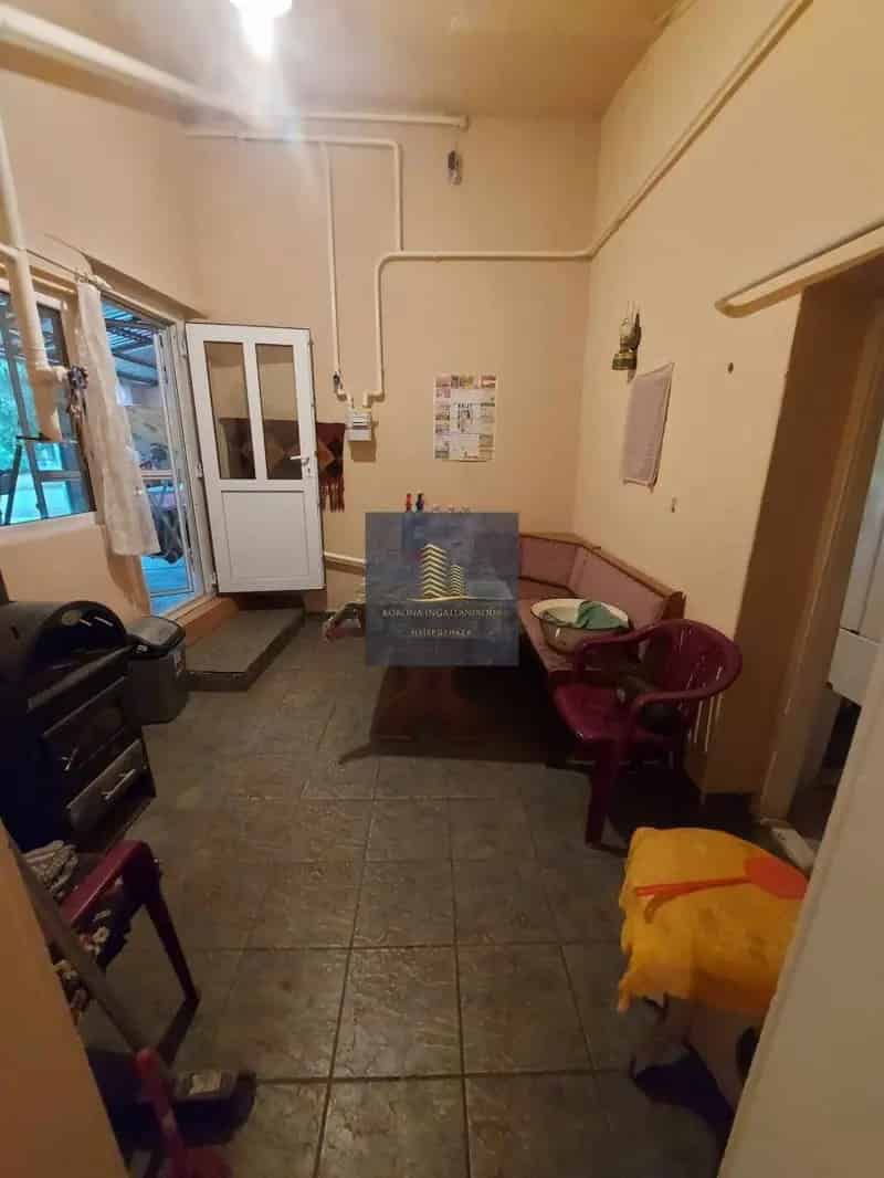 80 m2-es családi ház Nyírszőlőn 3600 m2-es telken