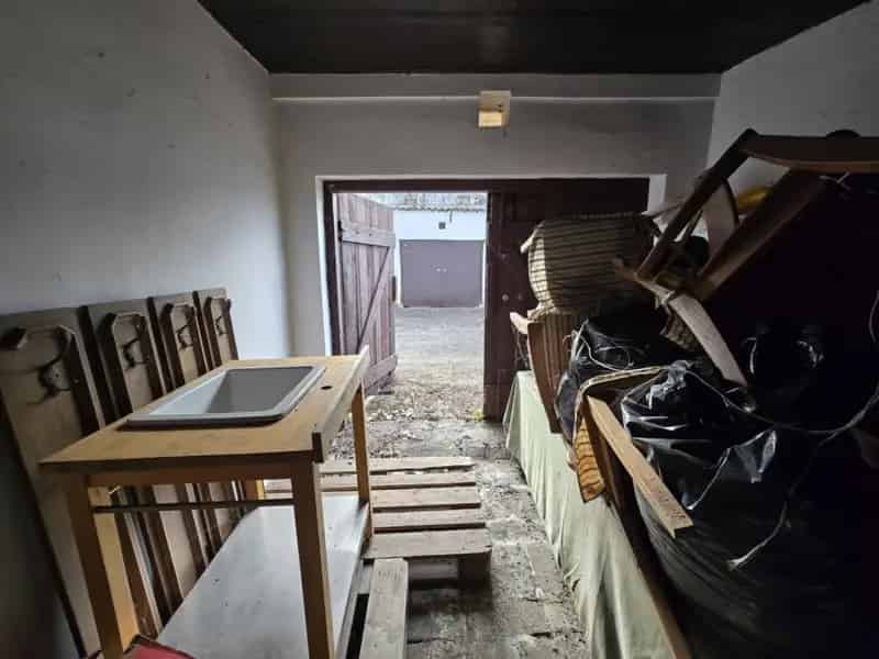 Garázs Kiadó , Dombóvári járás, Dunántúl