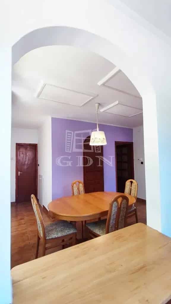 Eladó családi ház Baja Róka utcában 6 szoba A++