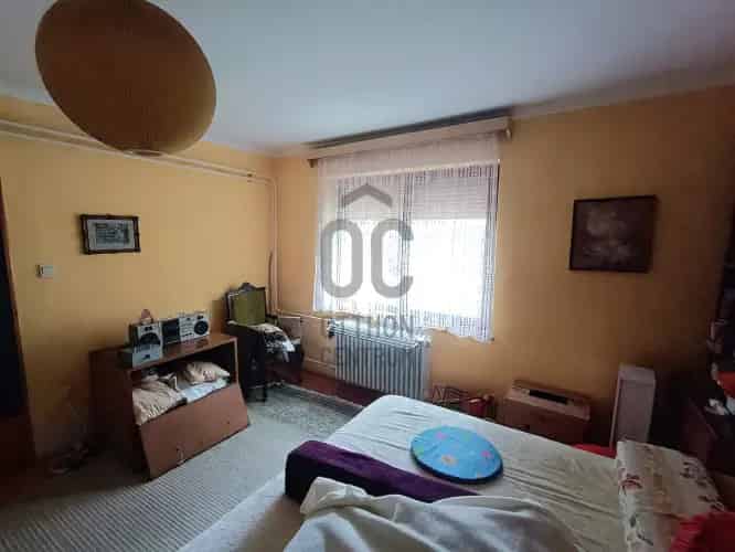 Eladó házrész Kelenföldön 100m2 3 szoba szigetelt